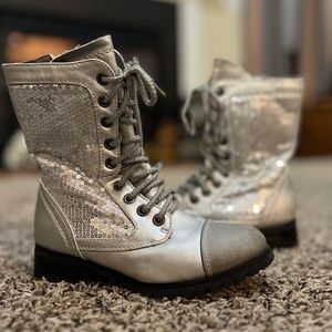 Gia-Mia Silver Sequin Girls Boots, US Size 1